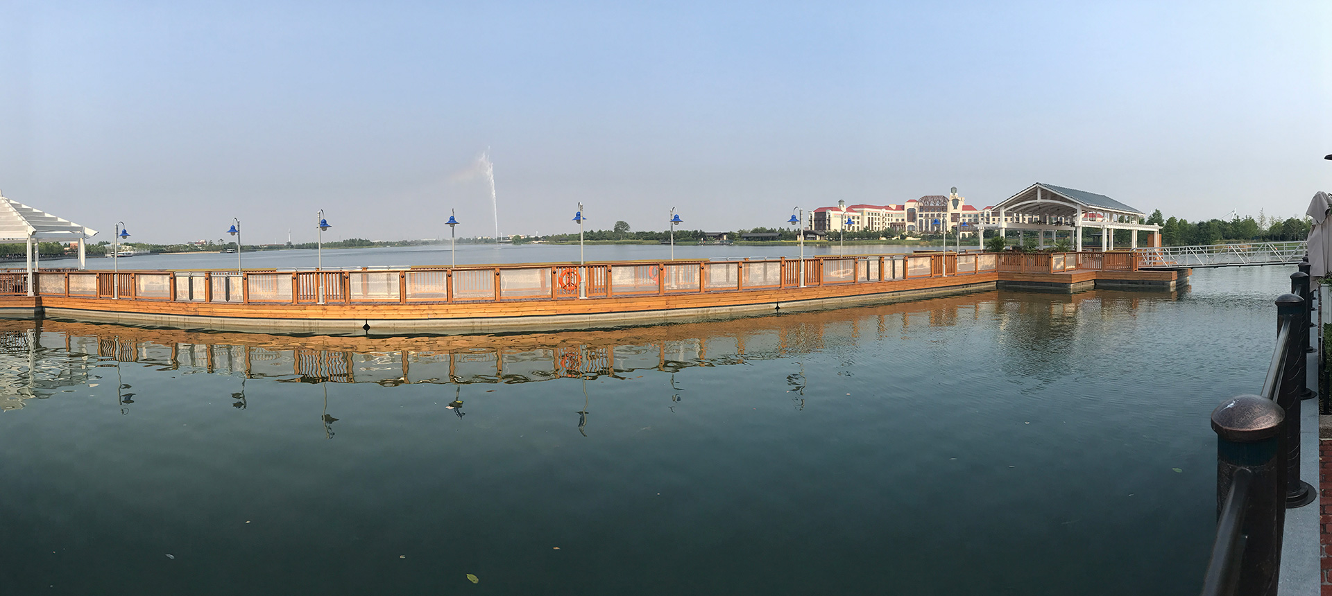 水上房屋.jpg